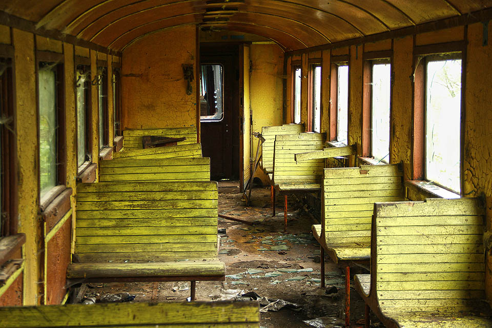 Tady se nelze ubránit dojmu, že Boržavské úzkokolejce odtikávají poslední hodiny z jejího více než stoletého života. Do duše se vkrádá tíseň.