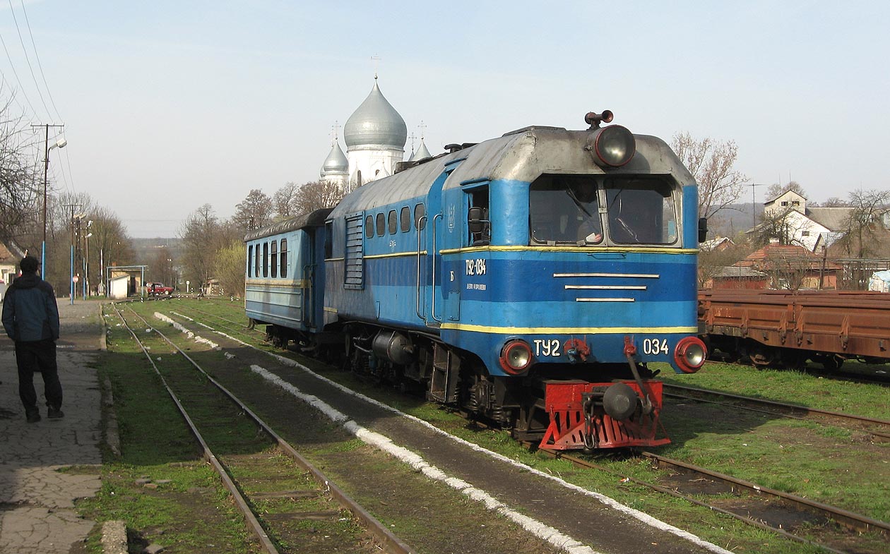 Frekvence cestujících byla ovšem v roce 2012 mizivá (zajížděl sem jediný vagón) a do roku 2013 už vstupovala stanice Іршава jako pustá a neprovozovaná.