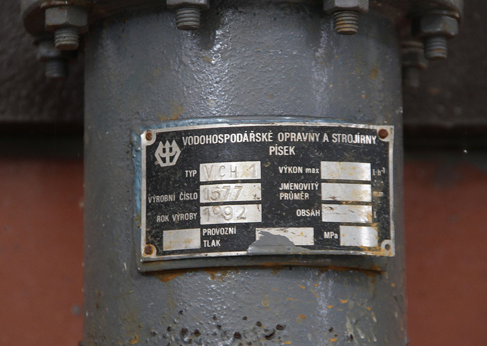 Některá zařízení pochází až z roku 1992, jde tedy o poslední záchvěvy československého strojírenství.