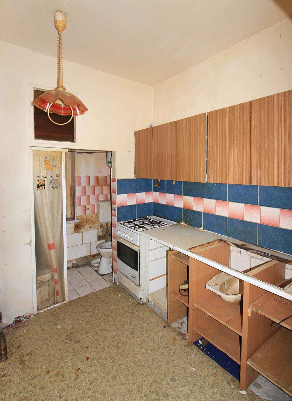 Byt neposkytoval víc prostoru než mají kosmonauti na ISS, ale při šikovném uspořádání se zde dalo pěkně žít.