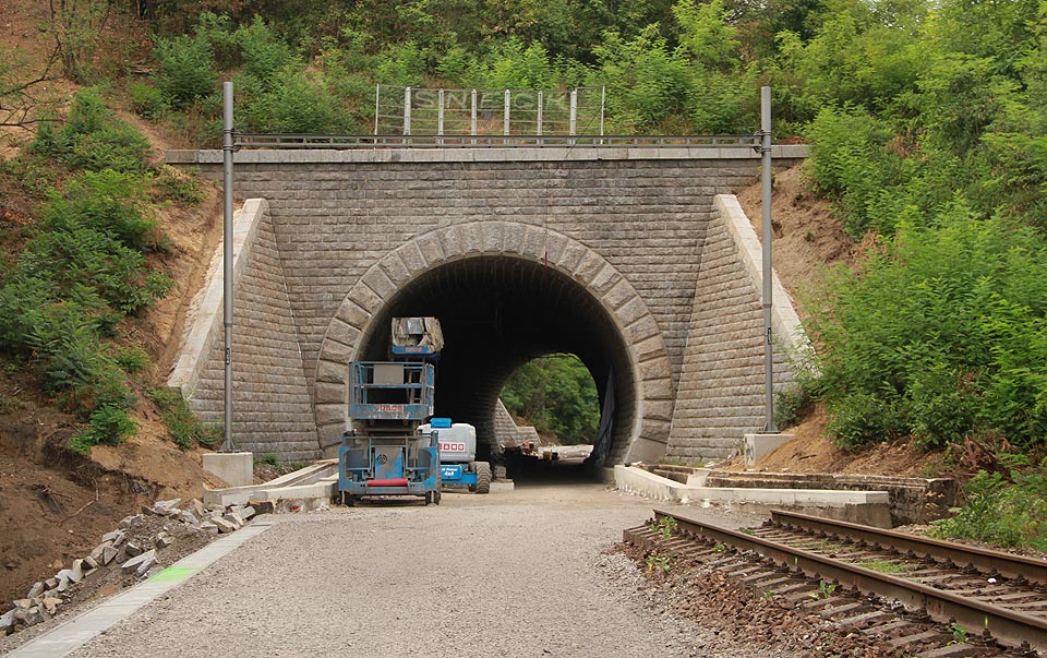 Cacovický tunel.
