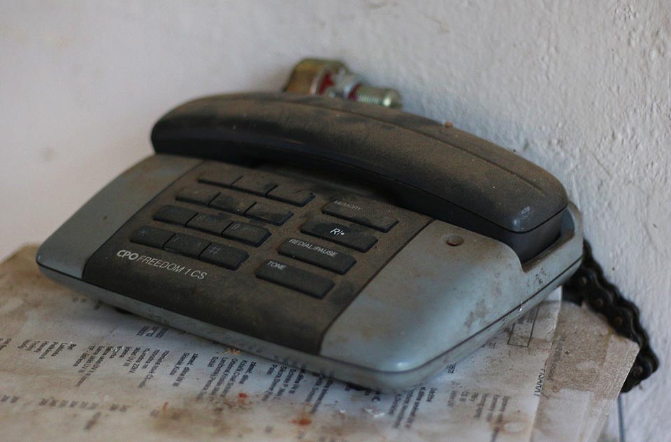 Aparát z doby, kdy byla v Brně telefonní čísla ještě osmimístná.