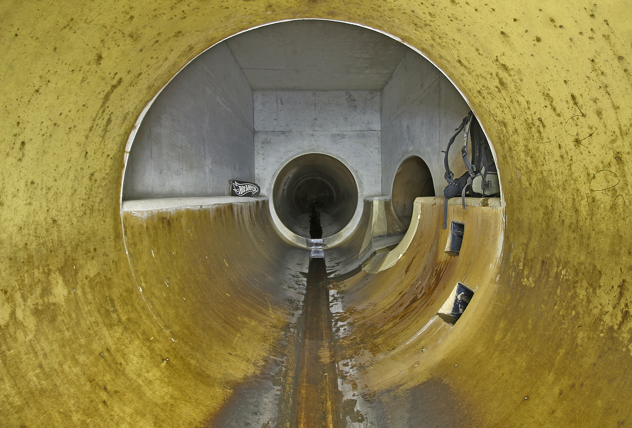 Během odpočinku na místech odboček a v revizních šachtách lze načerpat trošku energie pro další stísněnou cestu. Během odpočinku na místech odboček a v revizních šachtách lze načerpat trošku energie pro další stísněnou cestu.