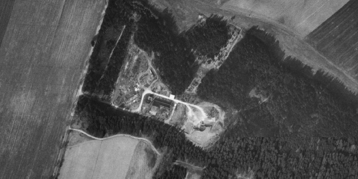 Takto vypadal důl Brzkov před sanací v roce 2001.