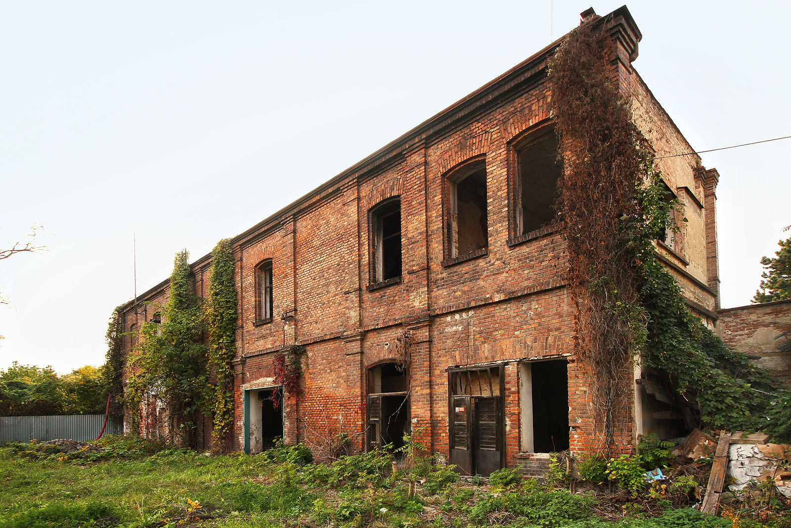 Dvorní trakt továrny Moravan