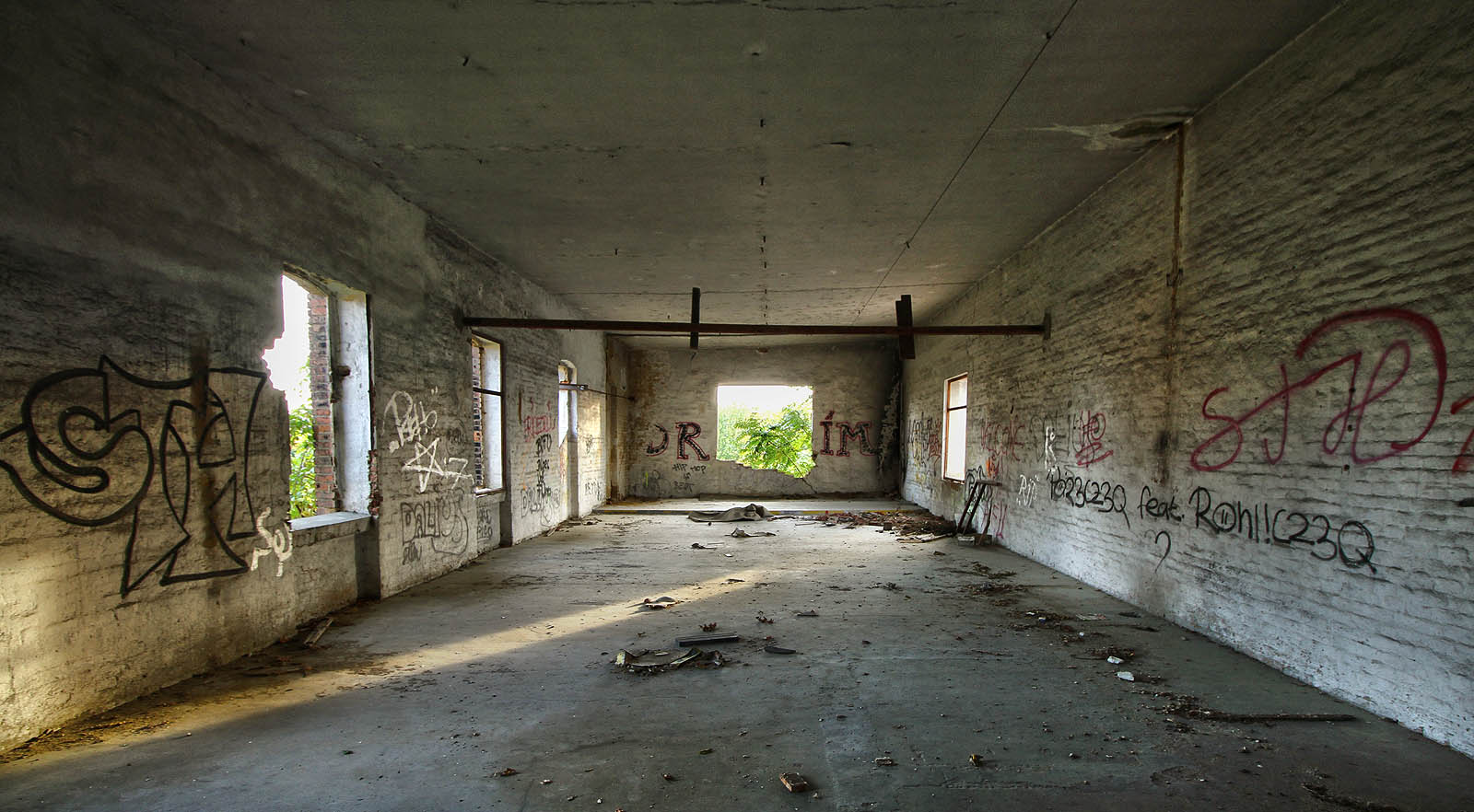 Tady by se dalo třeba hezky tančit při západu slunce.