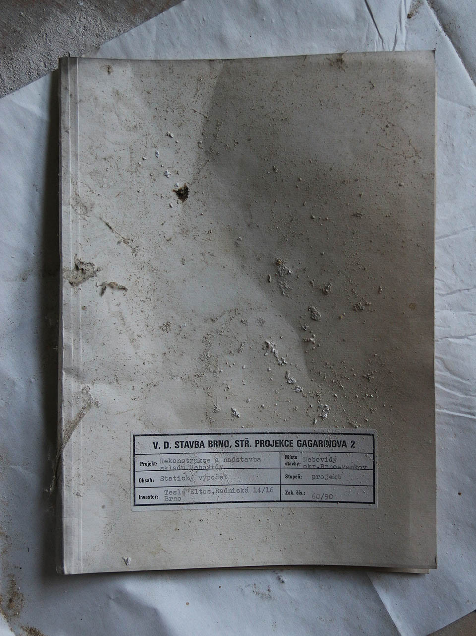 Kobližná ulice se v roce 1990 ještě jmenovala Gagarinova. Díky tomu nemá dnes v Brně první světový kosmonaut pro změnu ulici žádnou. Aspoň ty míry 60/90.
