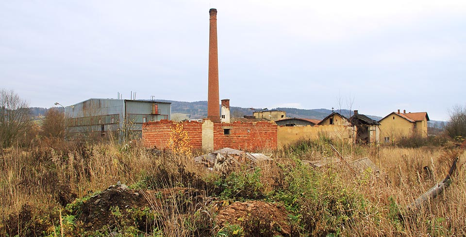 V roce 2015 je vstup do těžce zkoušeného areálu dřevařských závodů volný.