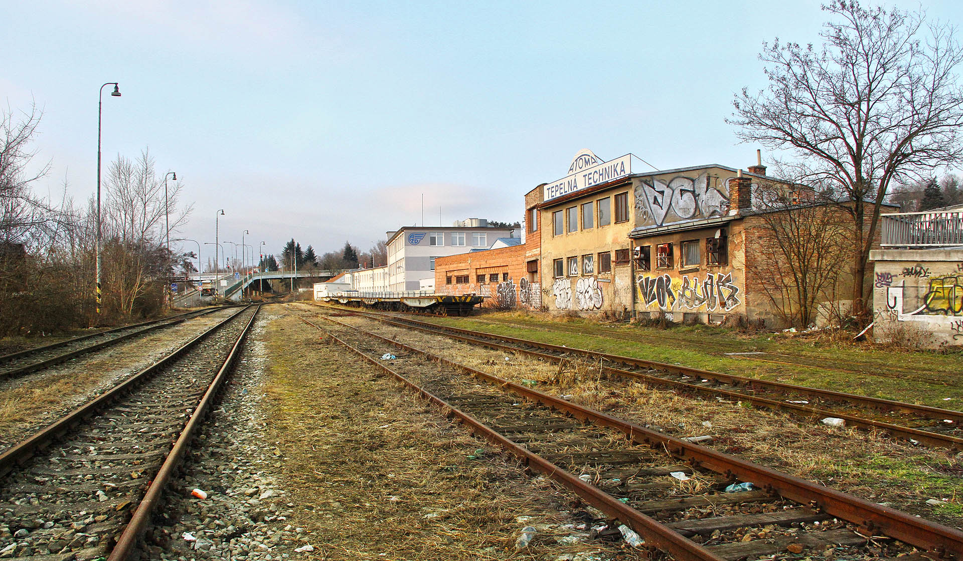 Totéž místo o necelé dva roky dřív. Mnoho se tu nezměnilo - čas tady plyne jiným tempem.