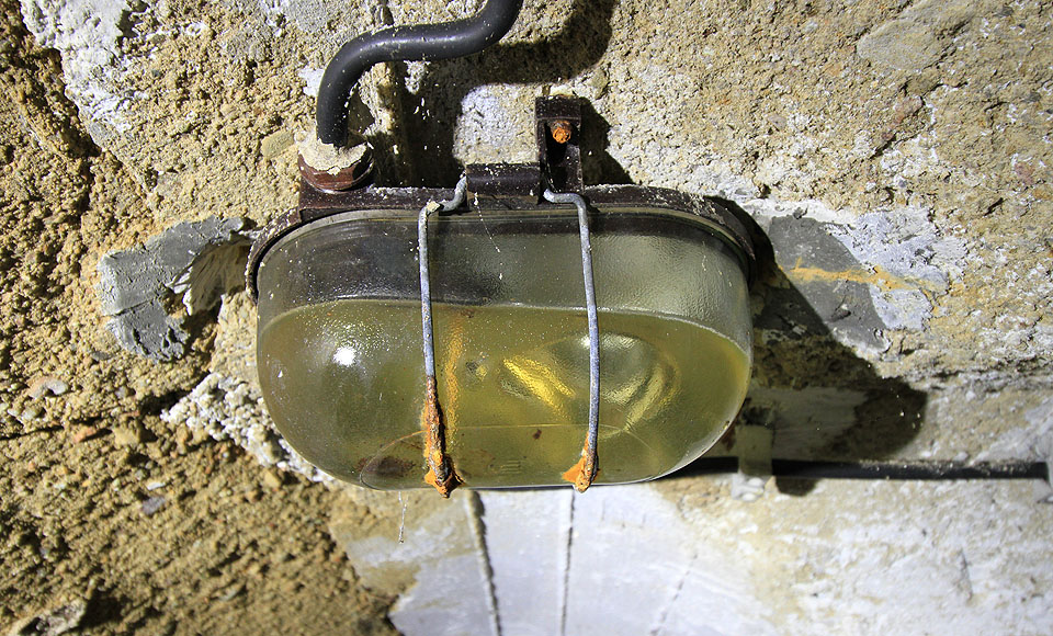 Osvětlení má ovšem nejlepší roky za sebou. Připomíná nám slavnou tyrolskou brandy Poire Williams z kanadských hrušek.