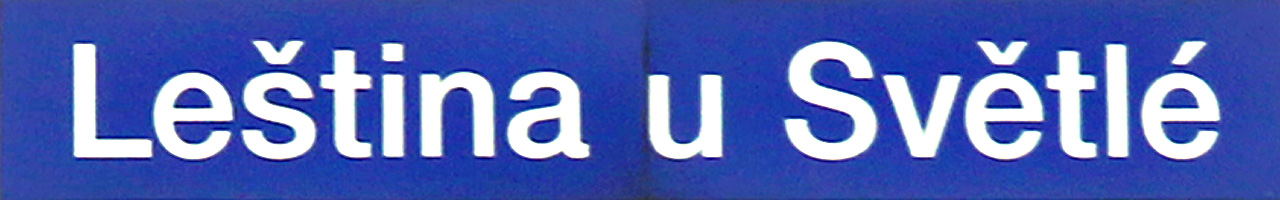 Železniční stanice Leština u Světlé.