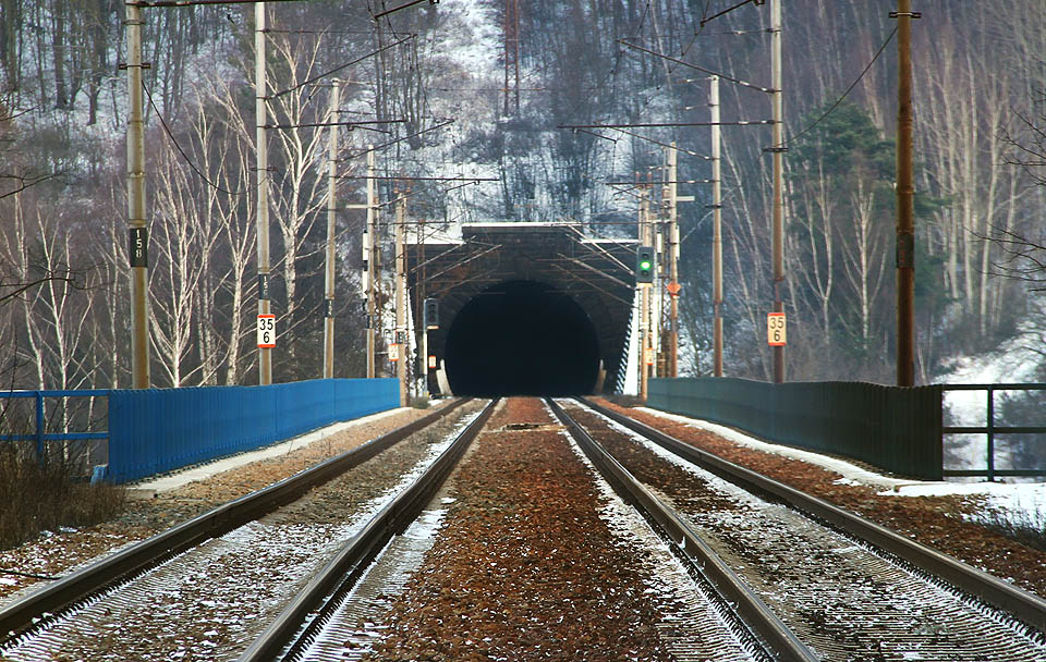 Loučský tunel