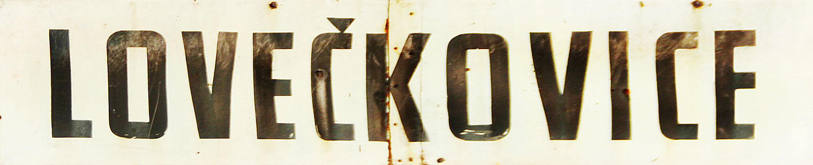 Železniční stanice Lovečkovice.