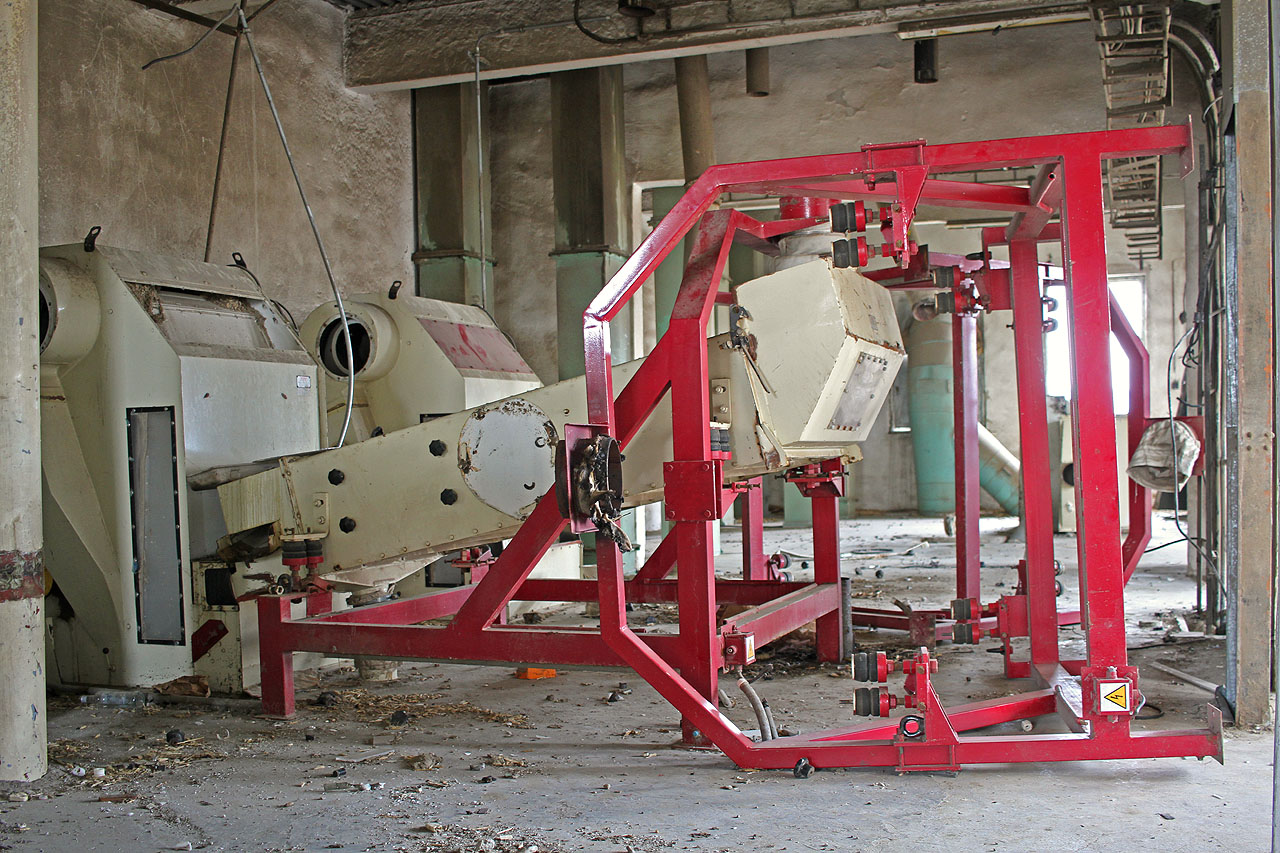 Některá zařízení vypadají bizarně. připomínají třeba trenažéry na kosmodromu.