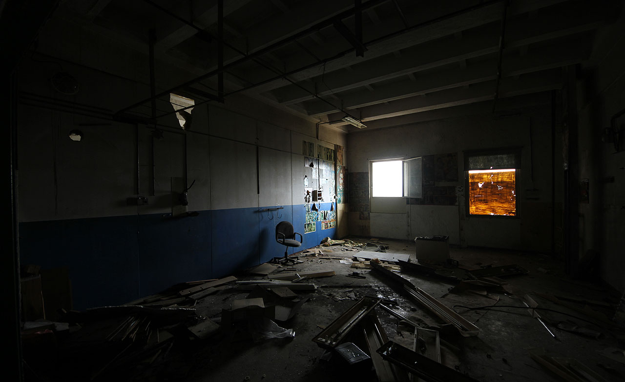 Každá opuštěná továrna má ovšem i svoji odvrácenou, temnou tvář.