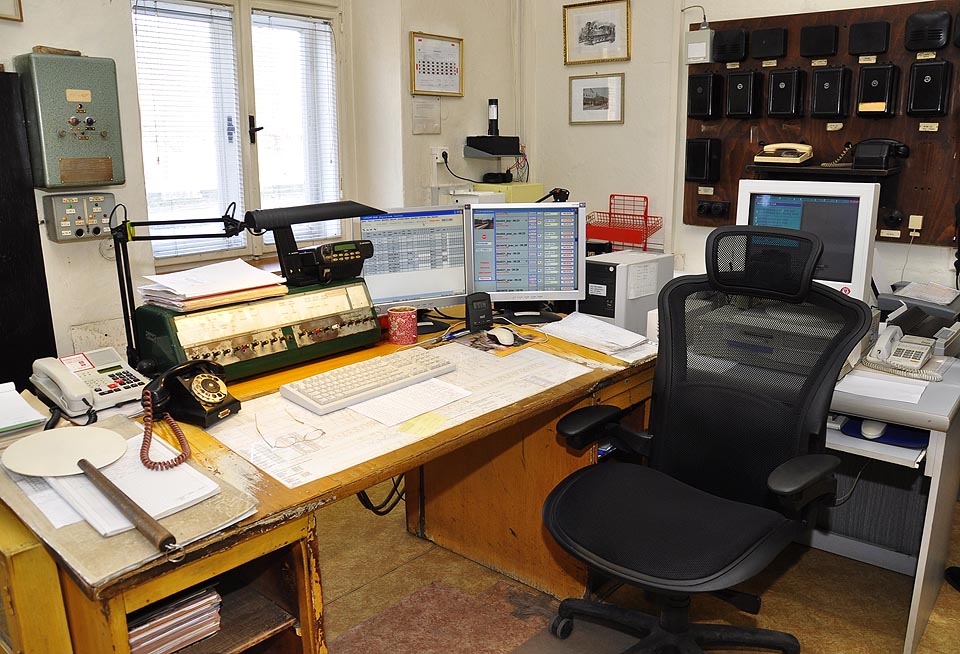 Tak vypadalo pracoviště výpravčího v roce 2009.