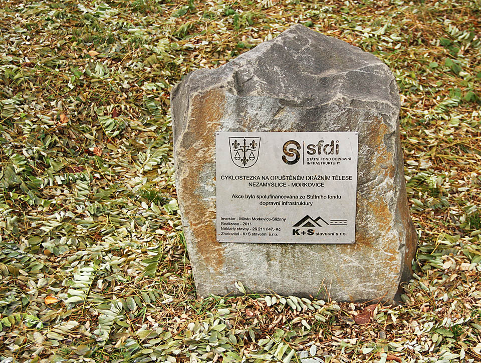 Díky státnímu fondu dopravní infrastruktury si dnes může prožít pocit strojvedoucího ze sedla svého kola prakticky každý.