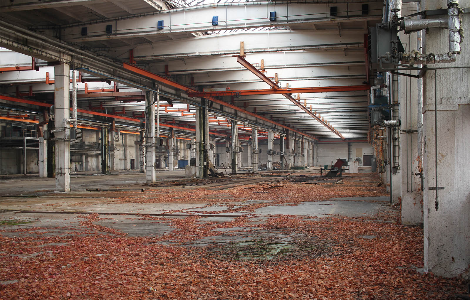 Svojí rozlohou je motorárna zhruba stejně velká jako celý hrad Špilberk včetně nádvoří a hradeb. Svojí rozlohou je motorárna zhruba stejně velká jako celý hrad Špilberk včetně nádvoří a hradeb.