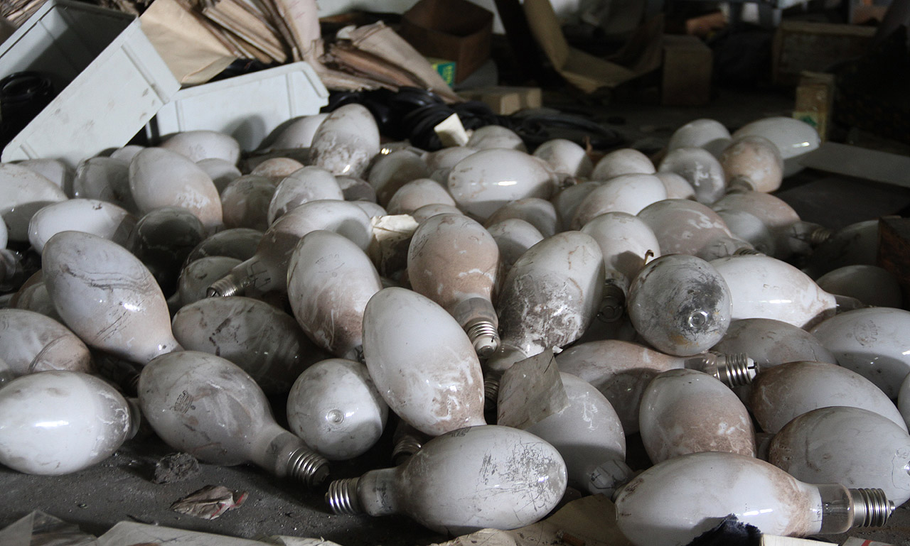 Zásoby elektromateriálu by vystačily ještě minimálně na další pětiletku. Zásoby elektromateriálu by vystačily ještě minimálně na další pětiletku.