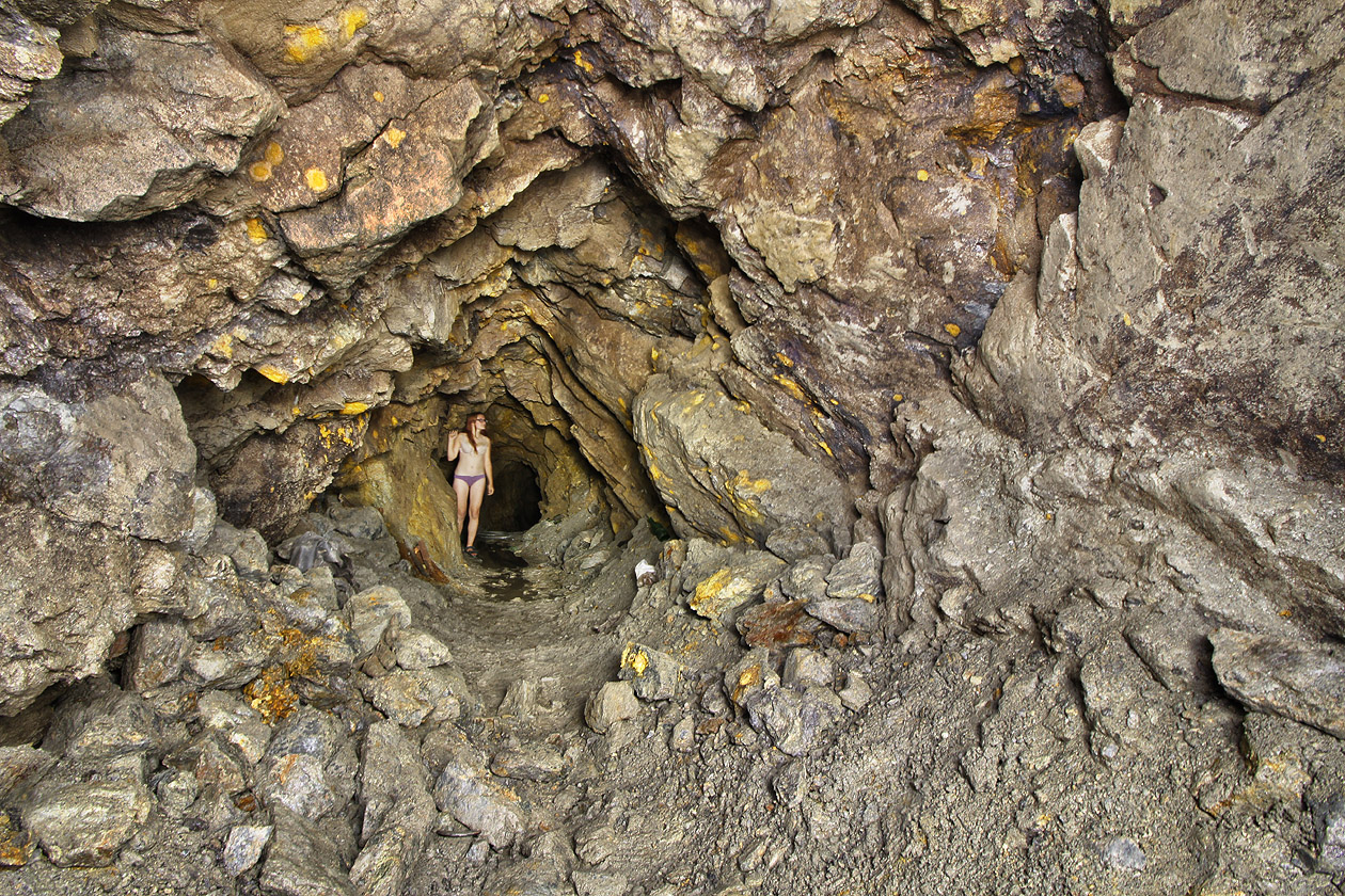 Věříme proto tomu, že si středověcí horníci ve své mysli zabydlovali podzemní chodby různými stvořeními. V Nebeské štole by to mohli být třeba andělé nebo víly.
