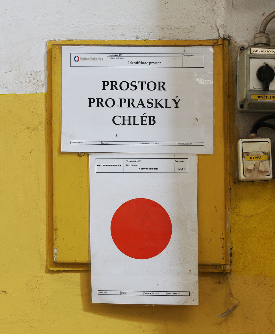 Prasklý chléb snad odesílali z United Bakeries do Japonska?