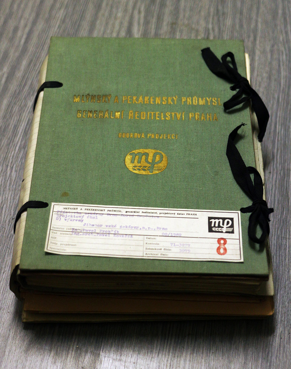 V 80. létech spadaly pekárny do gesce generálního ředitelství Mlýnského a pekárenského průmyslu v Praze.