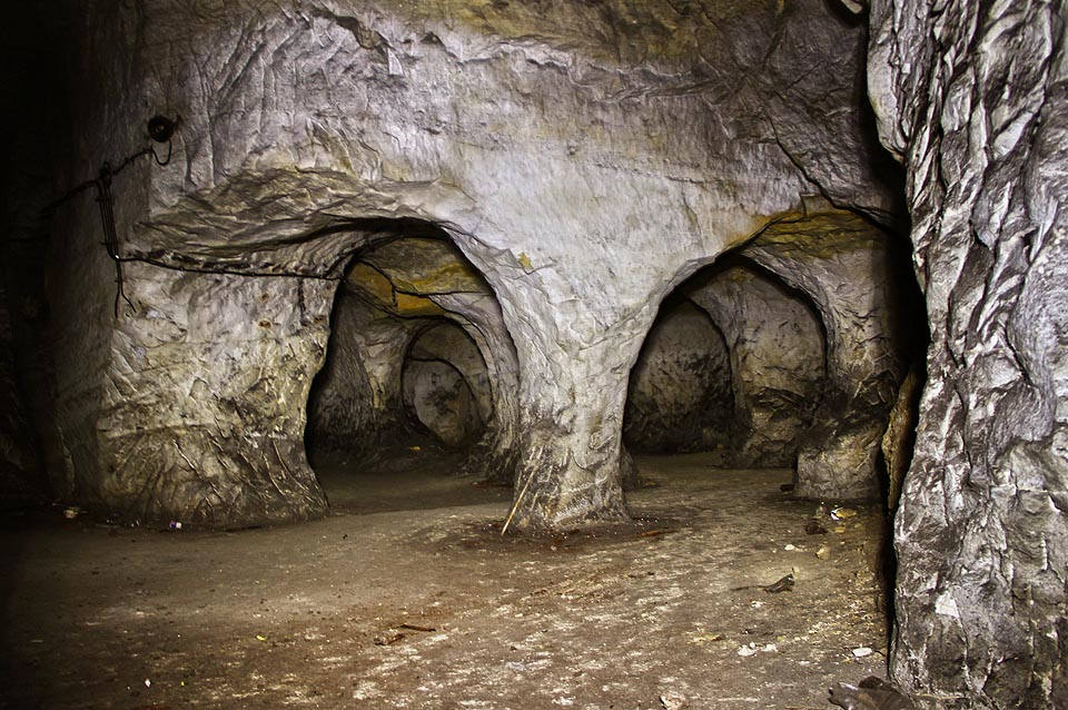 V labyrintu není možné záhy nezabloudit. Je to ale zabloudění velkolepé.