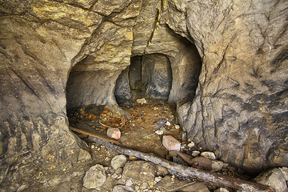 Podzemní pískovna Indiánka v Hloubětíně patří k největším podzemním lomům na území Prahy.