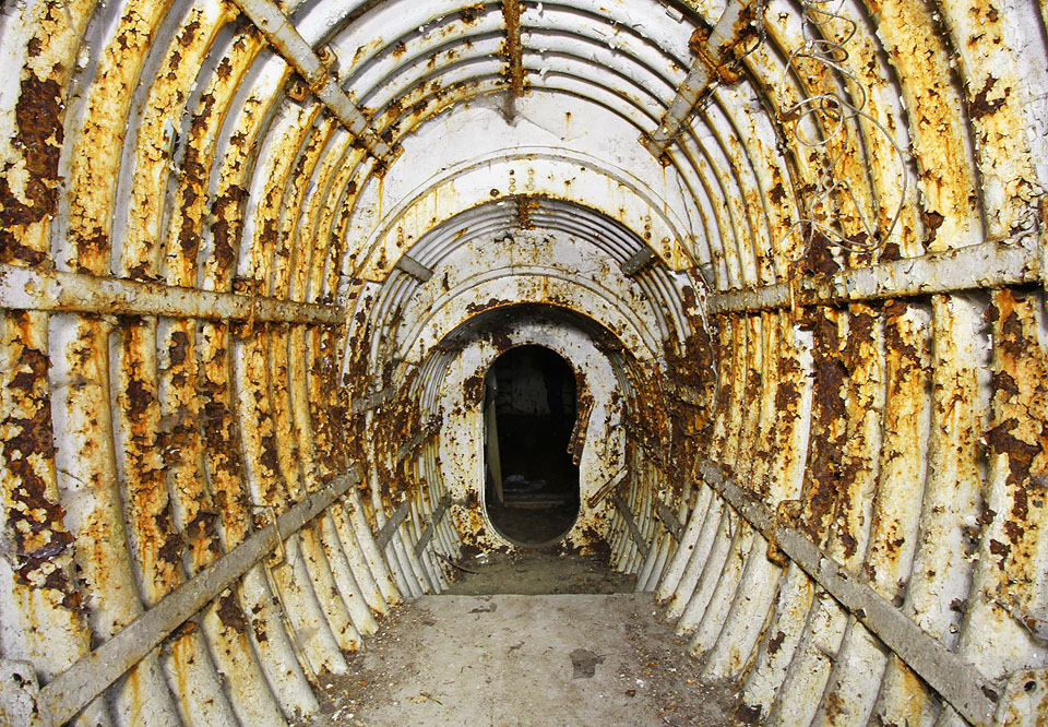 Bizarní konstrukce postupně se snižujících vejčitých profilů je na první pohled působivá.