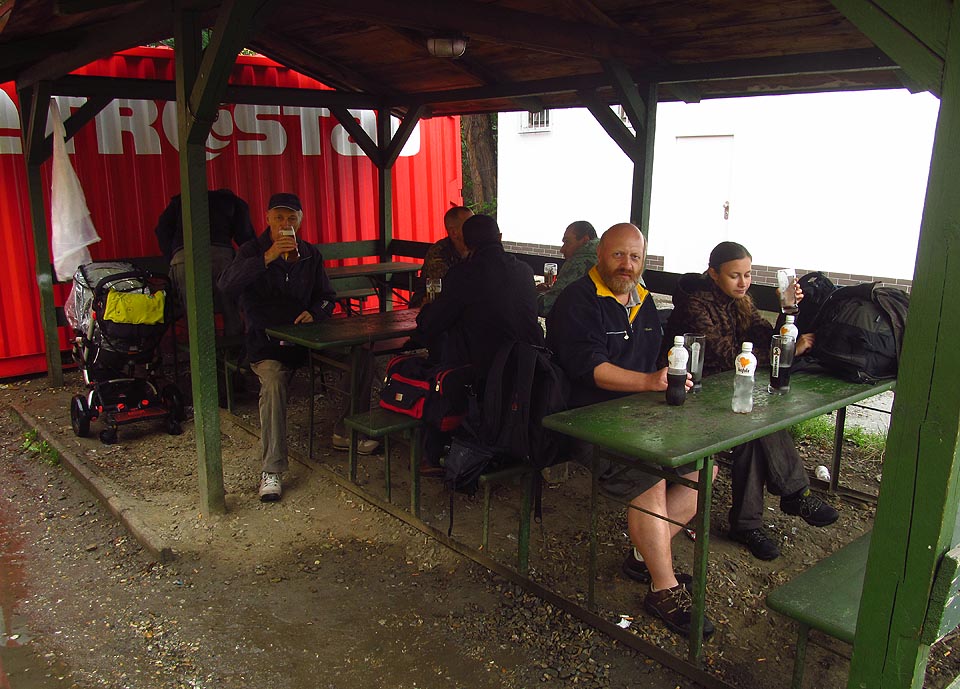 …a bubenečtí štamgasti tak mají i s přicházejícím podzimem co pít.