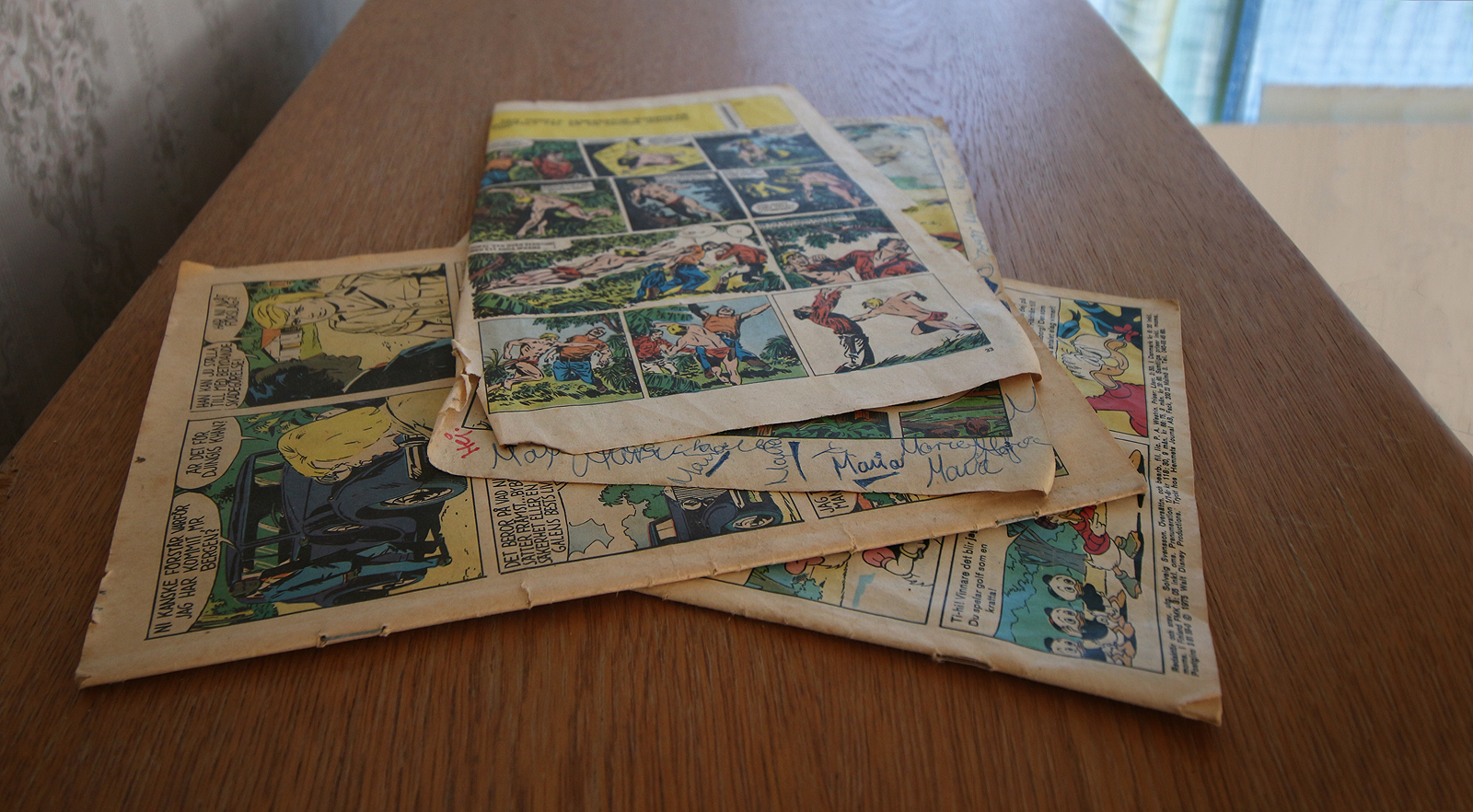 Zaprášené komiksy s rozjetým barvotiskem patří k základním pokladům kluků z 2. poloviny 20. století. Na státu a režimu zřčejmě nezávisle.