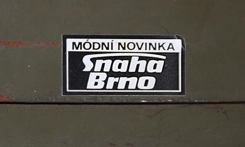 Je tomu již dlouho, co se mohlo obuvnické zboží ze Snahy Brno pyšnit označením „módní novinka“.