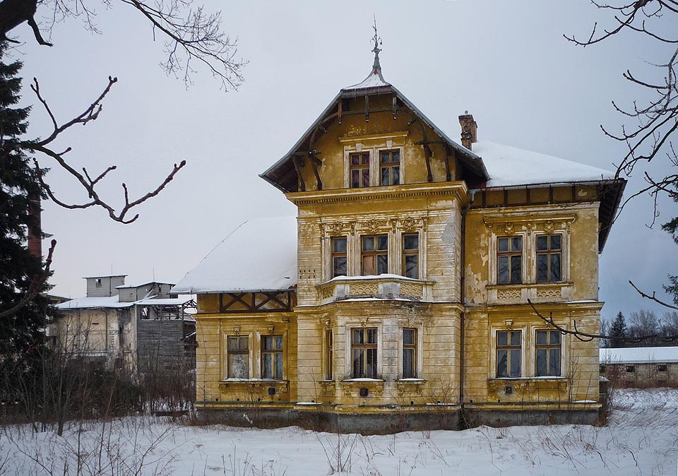 Vilka byla v roce 2010 narozdíl od továrny ještě ve výborném stavu. Nejspíše ji ale také semelou lhostejnost a čas.