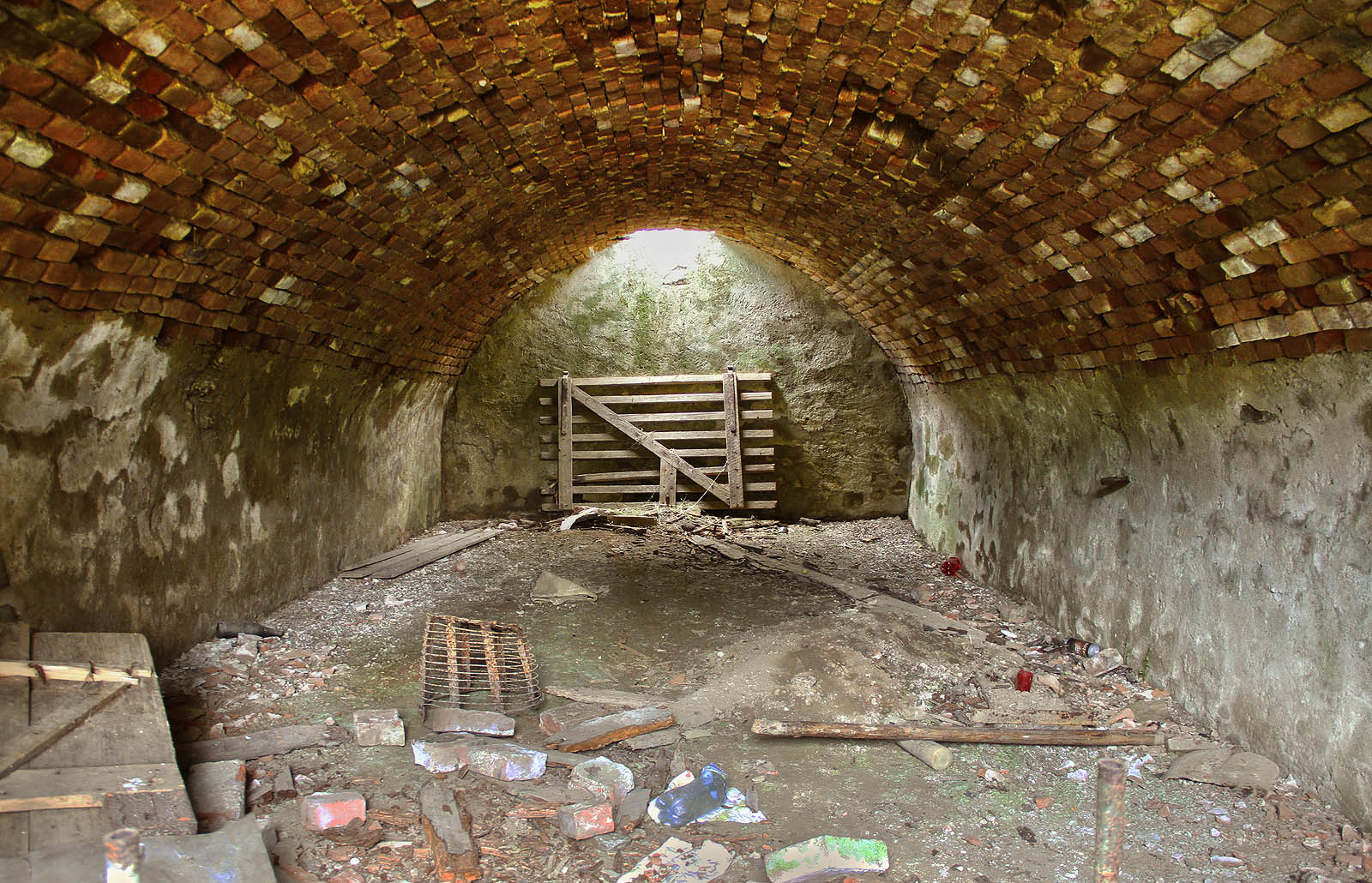 Sklep u nádraží ve Lhotici