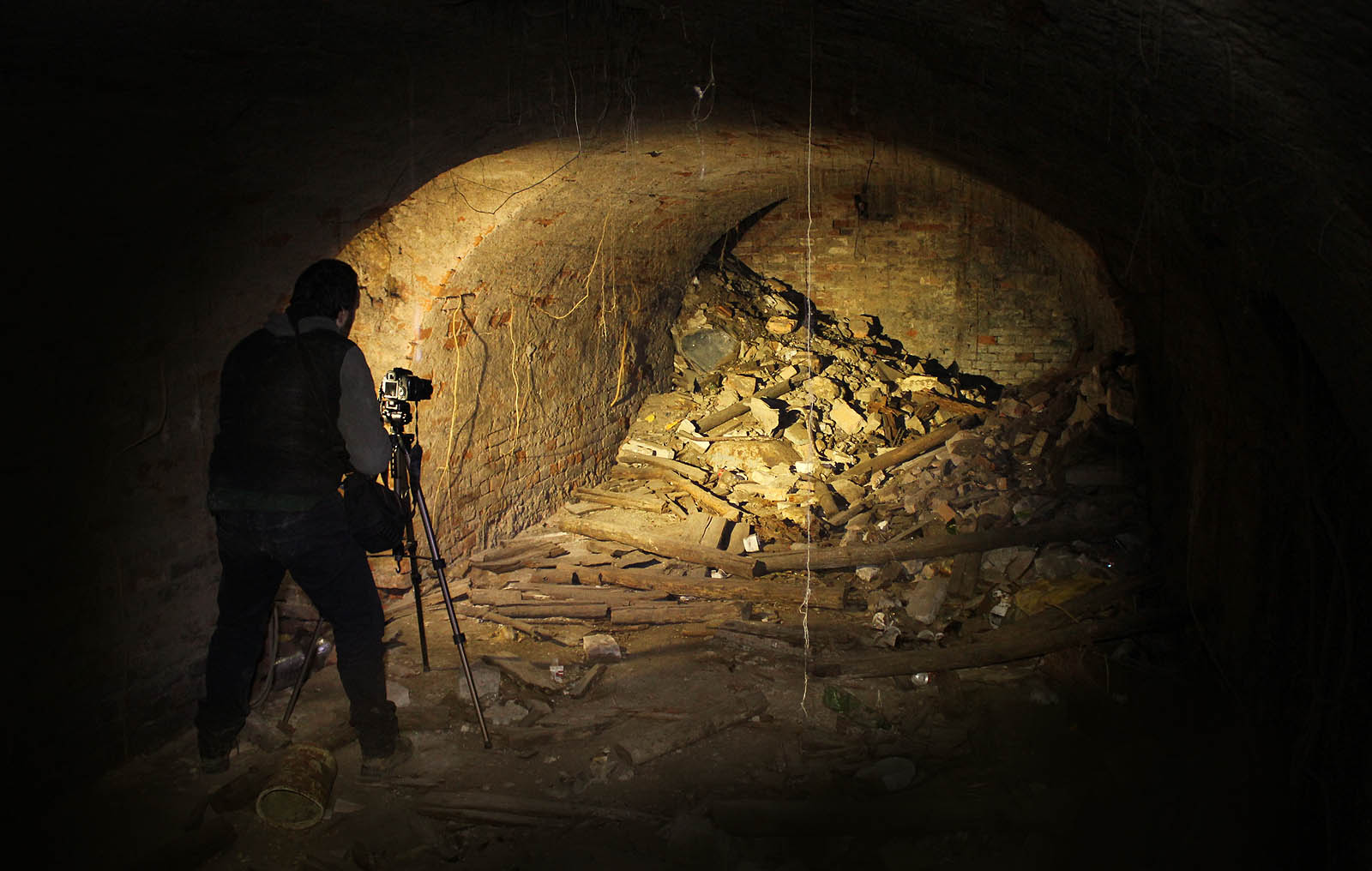 Fotografie autora článku, který právě snímá fotku č. 10.