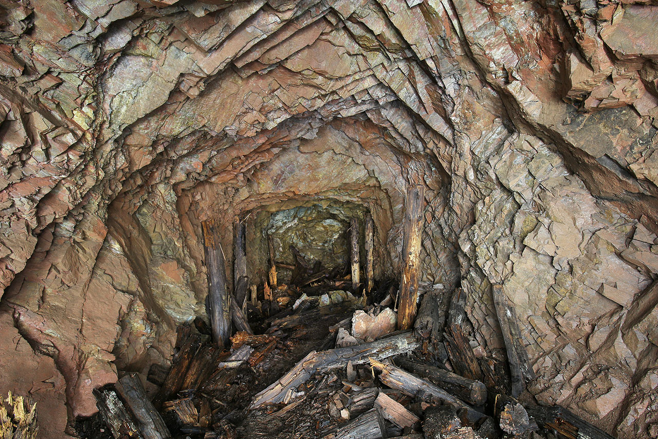 Poslední rozrážka, mířící severozápadním směrem, byla vydřevena pouze provizorně. Po šedesáti letech se ve vlhkém prostředí štoly výdreva rozpadla takřka na prach.
