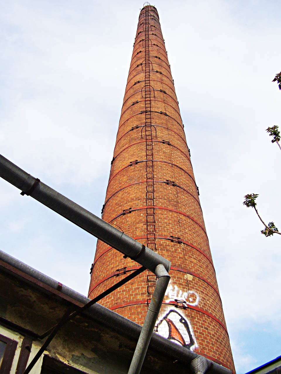 Z vrcholku komínu byl dobrý výhled na Staré Brno. takový nenabídnou ani nejvyšší z plánovaných budov na místě bývalého Krasu.