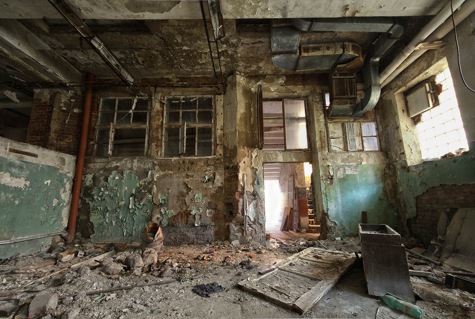 Nejmalebnější místnosti jako by do ticha prosebně volaly o návštěvu Jakuba Schikanedera.