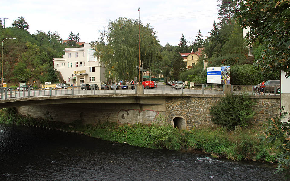 Ústí tunelu do Svitavy pod Sokolovnou v Bílovicích.