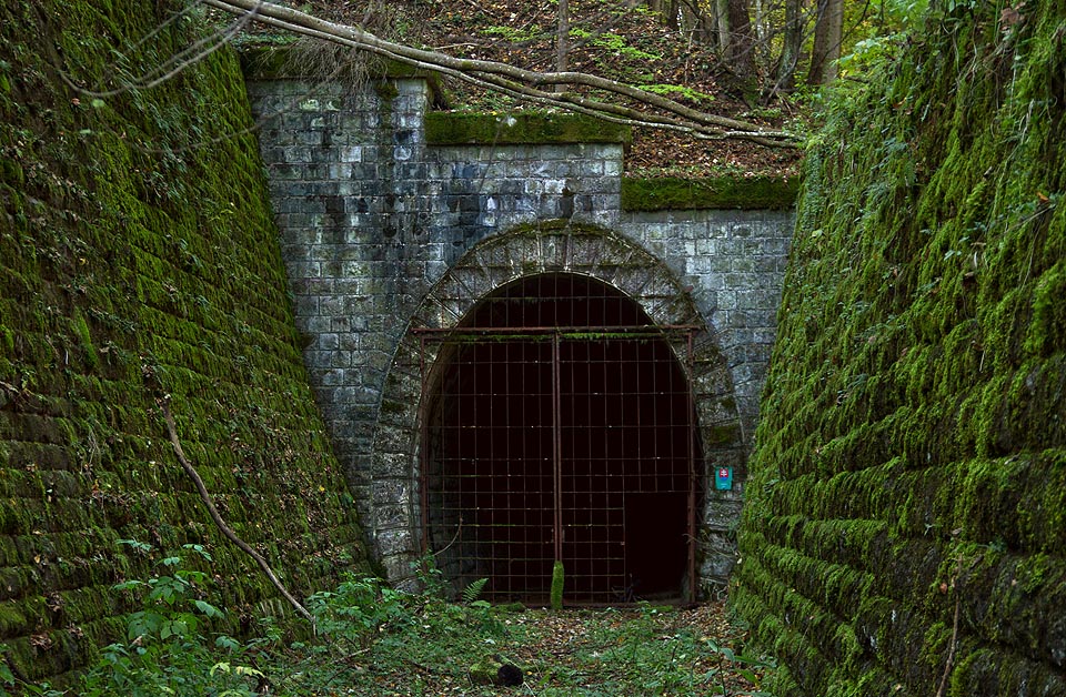 Tunel pod Dielikom. Tunel pod Dielikom.