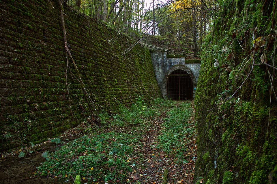 Tunel pod Dielikom. Tunel pod Dielikom.