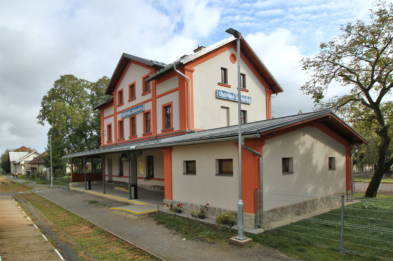 Uhlířské Janovice (žst)