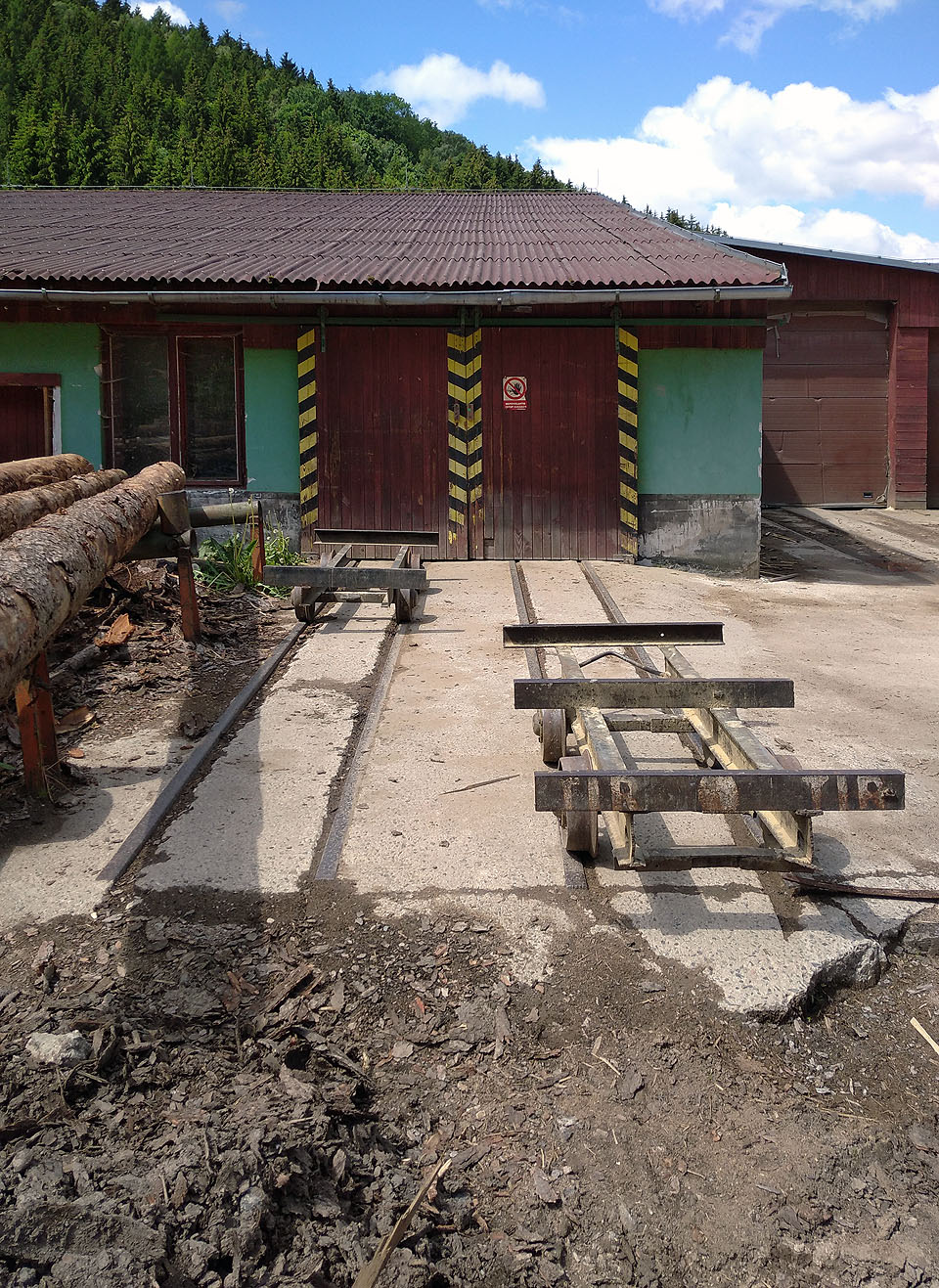 Úzkokolejka na pile ve Výprachticích