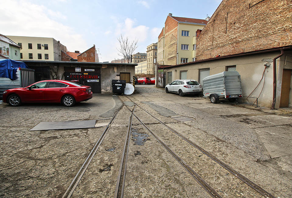 Úzkokolejka na Vlhké ulici v Brně