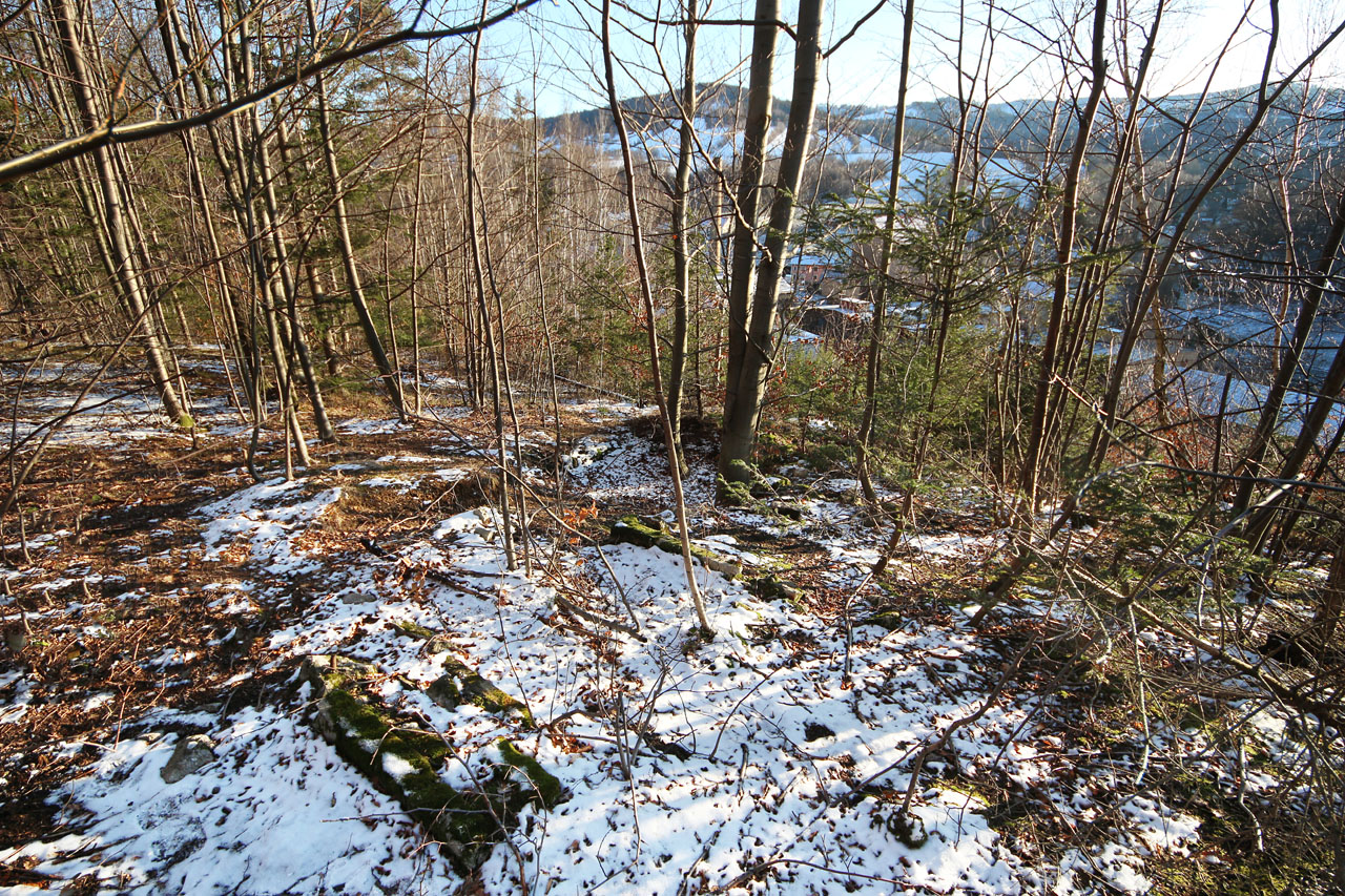 Přesná podoba výhybyn nad svážnicí není z dochovaných pozůstatků zřejmá.