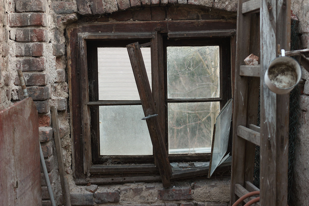 Na bydlení to tu není, ale na trucování, podezřelou schůzku nebo tajný odpočinek bylo tohle místo jako stvořené.