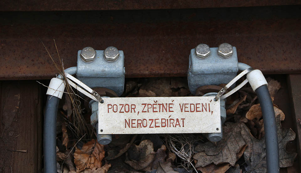 Přestože byla vlečka v roce 2017 oficiálně zrušena a brzy zřejmě padne za oběť výstavbě silničního obchvatu Havlíčkova Brodu, je i v lednu 2018 stále připojena k zabezpečovacímu zařízení.