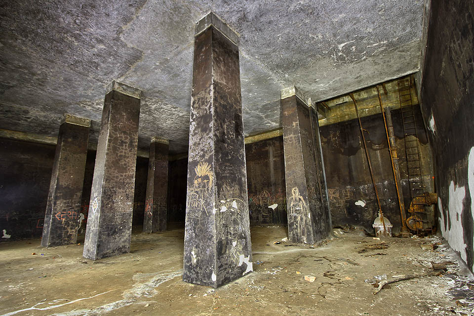 Je to tady jako z nějaké sci-fi pohádky pro dospělé. A nebo spíš post-apo bajky na dobrou noc. Je to tady jako z nějaké sci-fi pohádky pro dospělé. A nebo spíš post-apo bajky na dobrou noc.