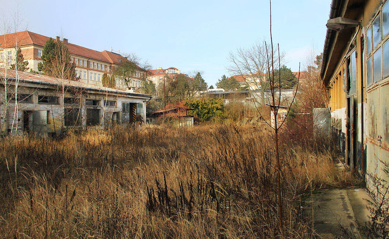 Vojenský areál pod Lerchovou ulicí