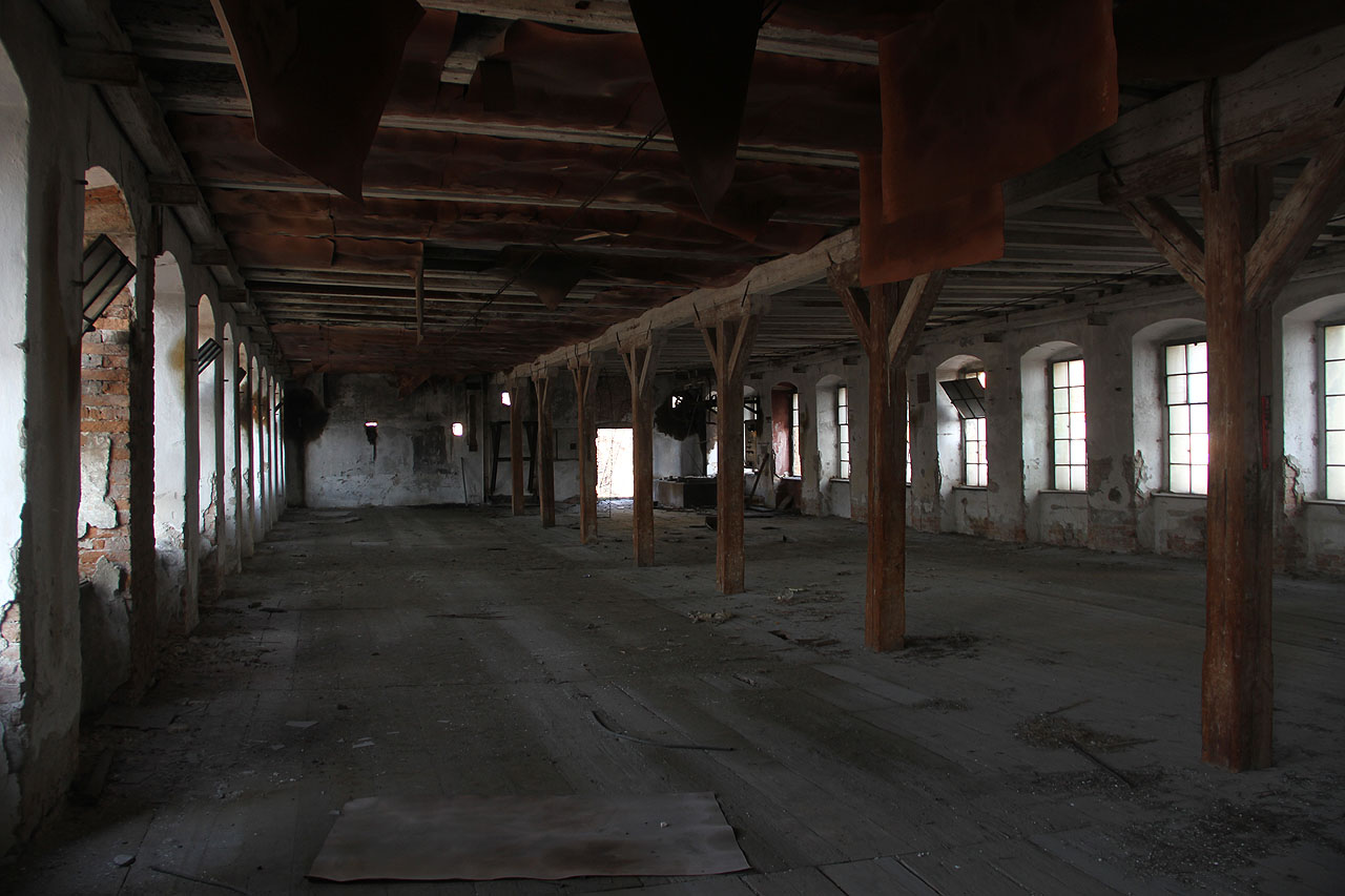 A totéž místo o něco později, před rozedněním.